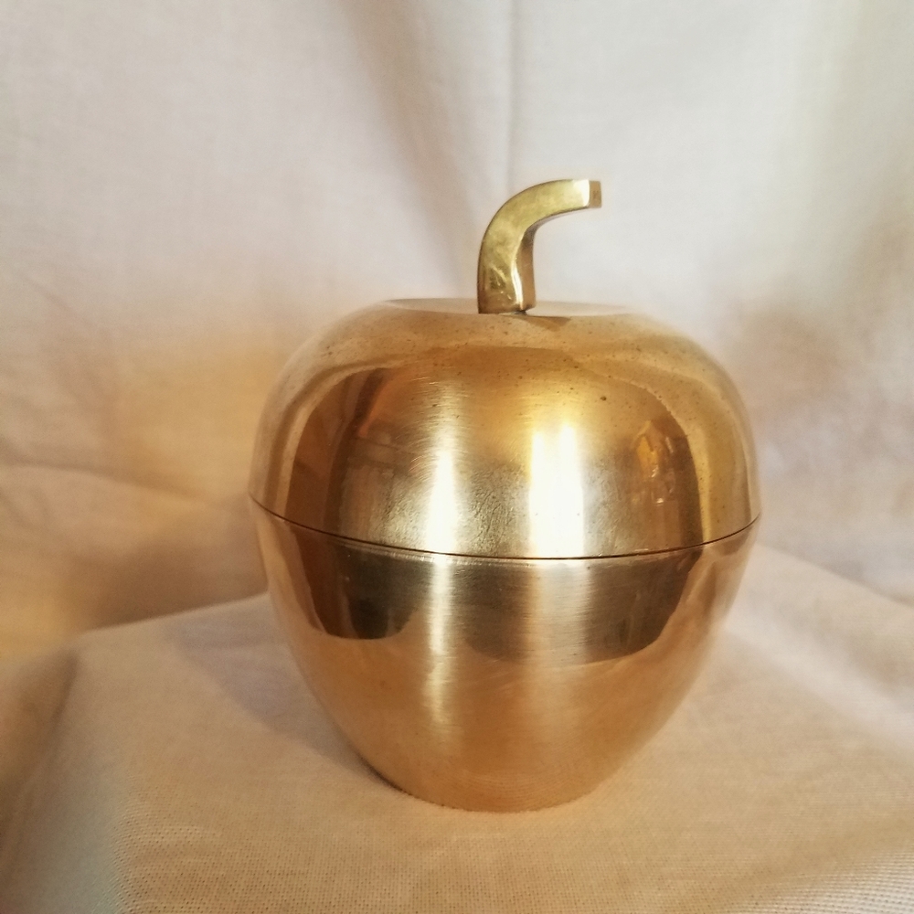 Vintage Brass Apple Lidded Trinket Box Desk Decor